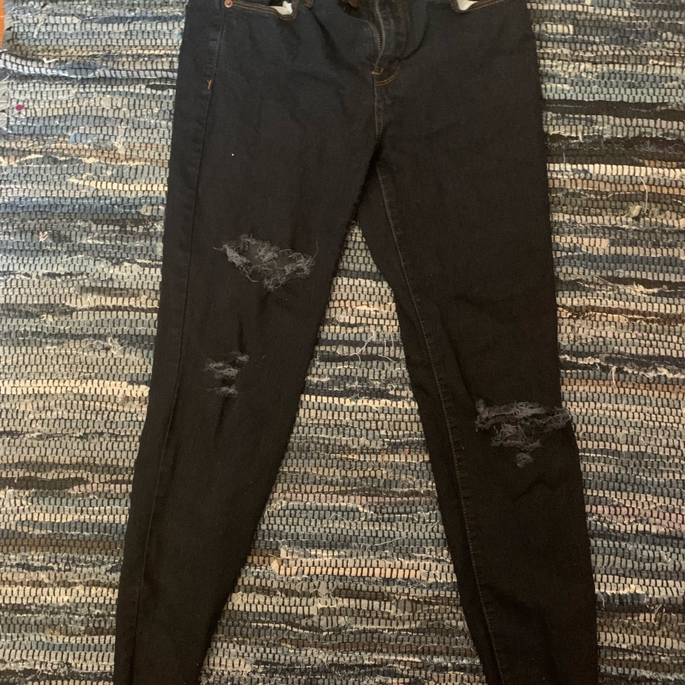 Forever 21 distressed dark denim jeans